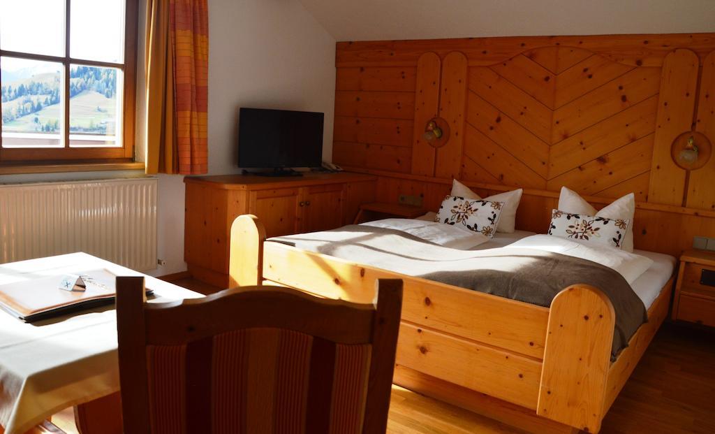 Hotel Garni Apart Elfriede ฟิสส์ ห้อง รูปภาพ